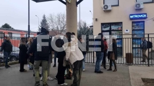 Besplatno s Kosova na protest